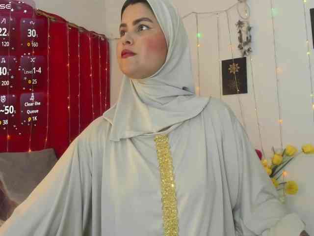 AishaAmin webcam