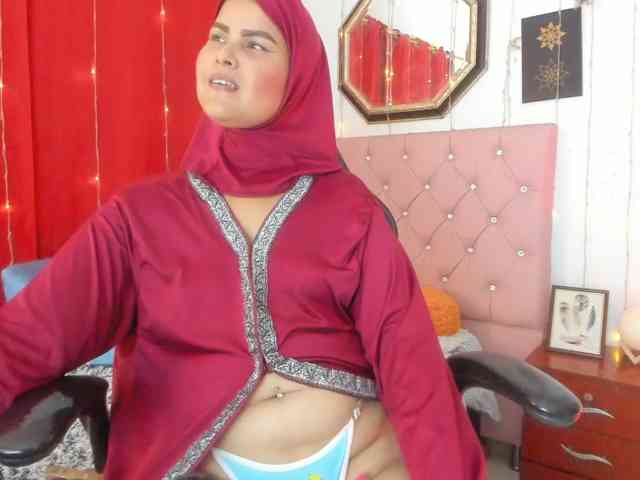 AishaAmin webcam