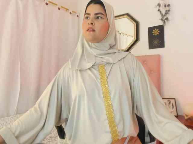 AishaAmin webcam