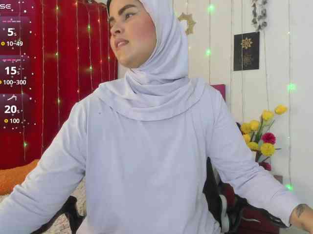 AishaAmin webcam