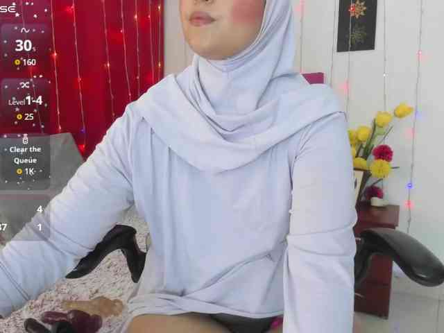 AishaAmin webcam