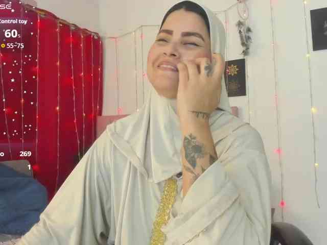 AishaAmin webcam