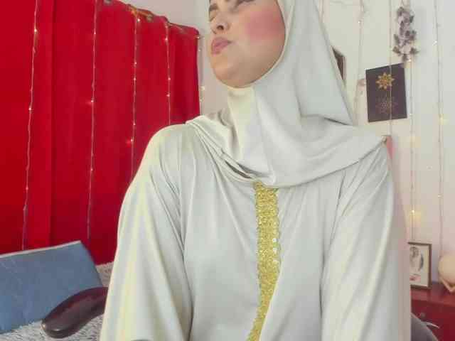 AishaAmin webcam