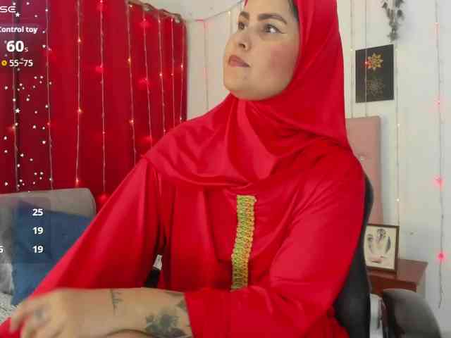 AishaAmin webcam