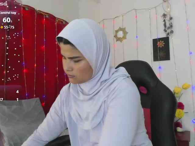 AishaAmin webcam