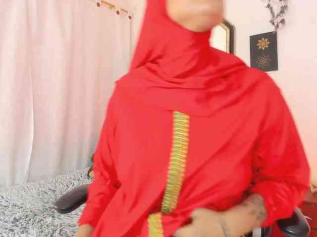 AishaAmin webcam