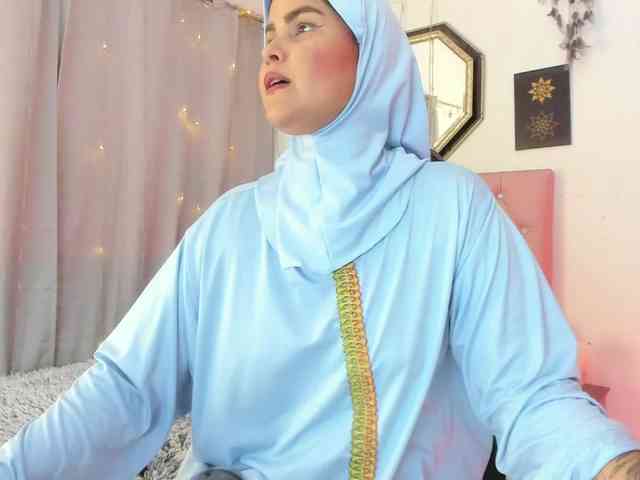 AishaAmin webcam