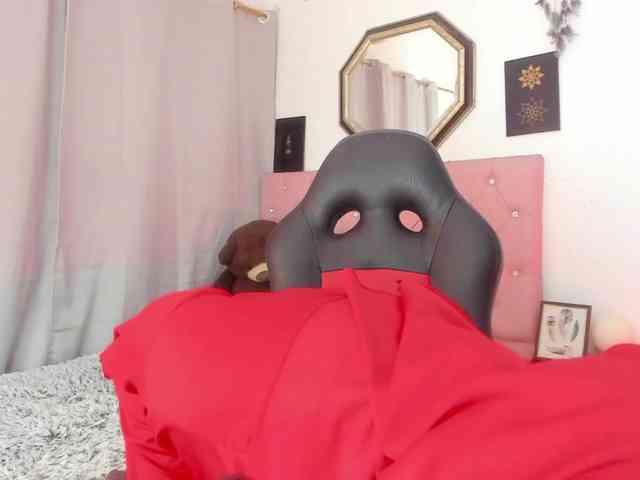 AishaAmin webcam