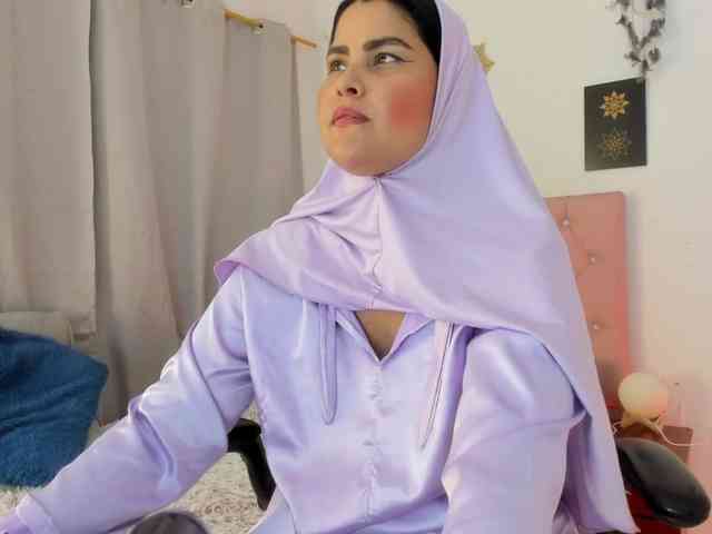 AishaAmin webcam