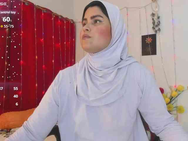 AishaAmin webcam
