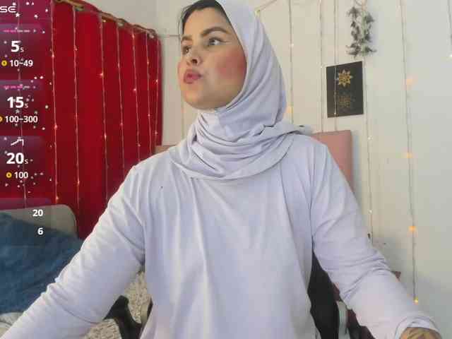 AishaAmin webcam