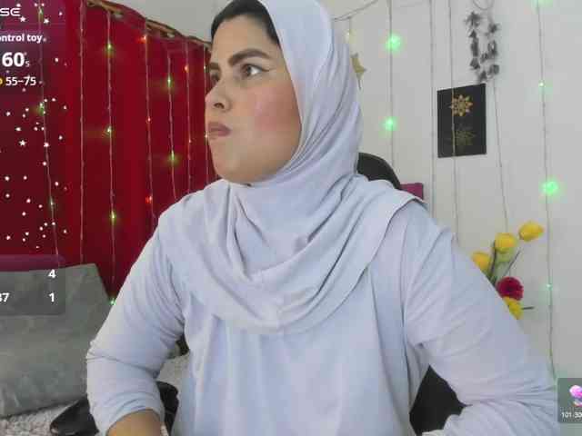 AishaAmin webcam