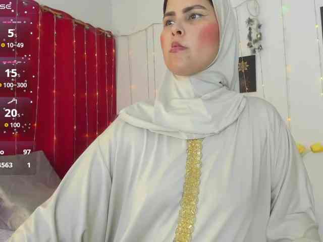 AishaAmin webcam