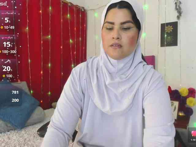 AishaAmin webcam