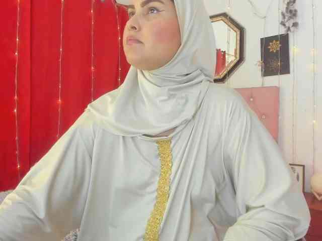 AishaAmin webcam