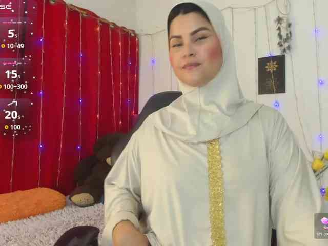 AishaAmin webcam