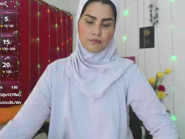 AishaAmin webcam