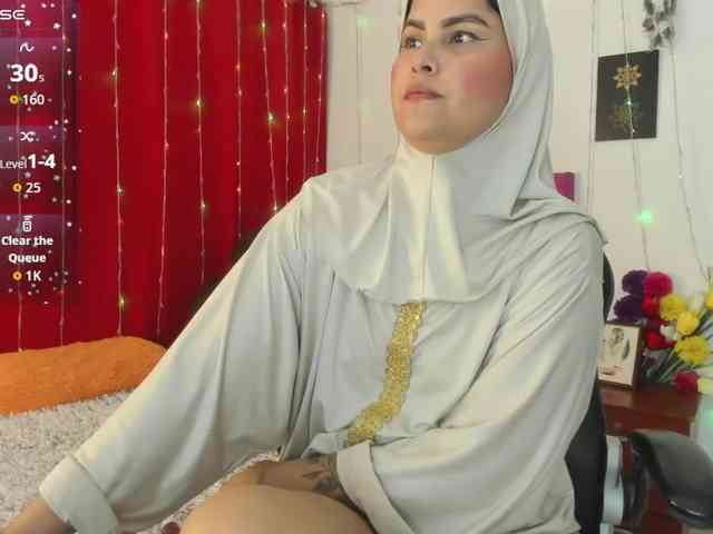 AishaAmin webcam