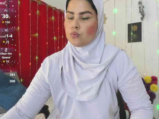 AishaAmin webcam