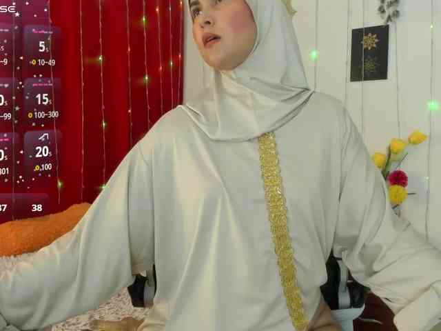 AishaAmin webcam