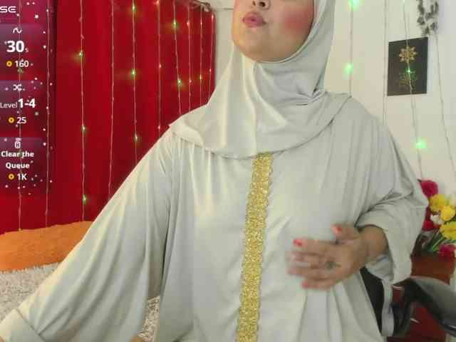 AishaAmin webcam