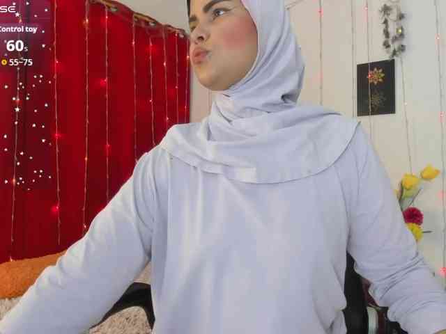 AishaAmin webcam