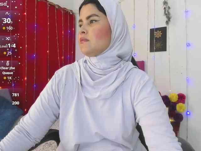 AishaAmin webcam
