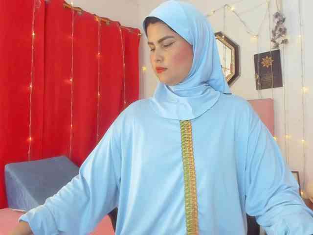 AishaAmin webcam