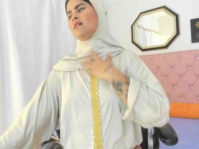 AishaAmin webcam