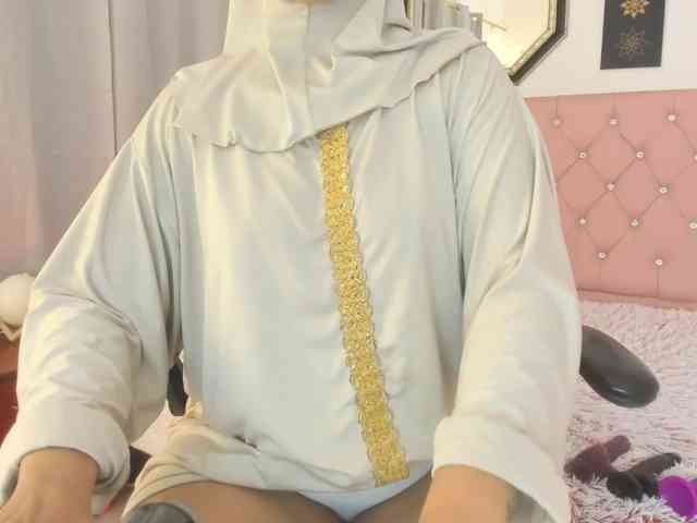 AishaAmin webcam