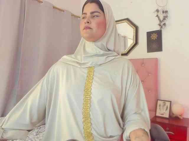AishaAmin webcam