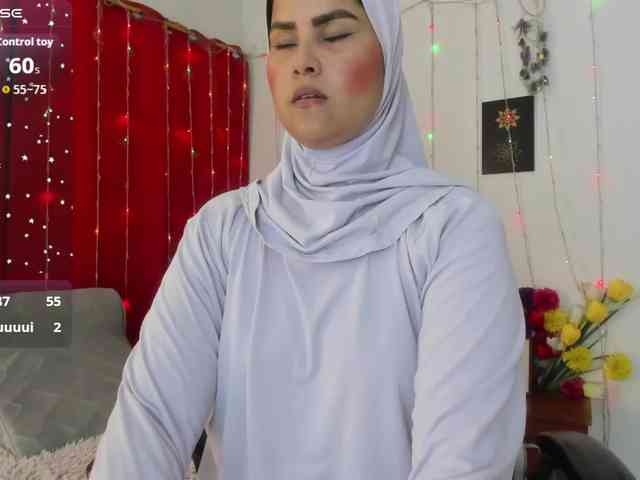 AishaAmin webcam