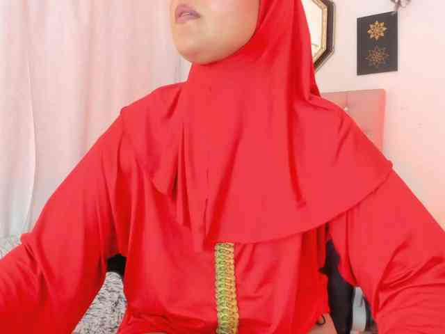 AishaAmin webcam