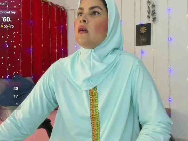 AishaAmin webcam