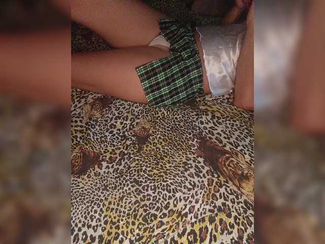 Alexakissmylove live cam on BongaCams