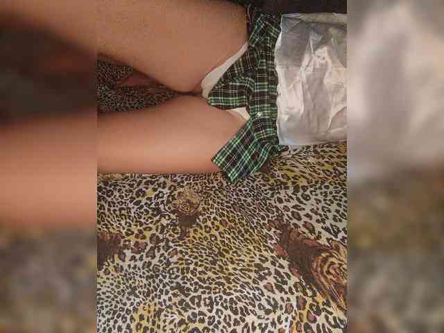 Alexakissmylove webcam