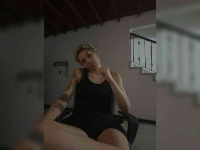 LauraR webcam
