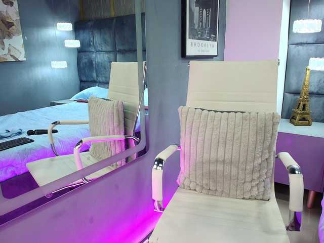 Tracylambo's BongaCams show and profile