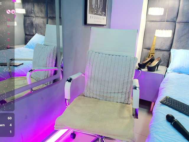 Tracylambo's BongaCams show and profile