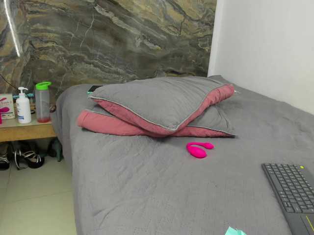 Wendy-Deiby live cam on BongaCams