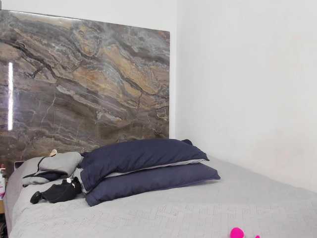 Wendy-Deiby live cam on BongaCams