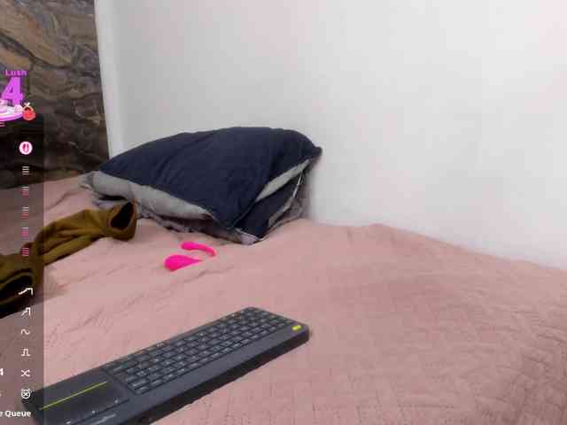 Wendy-Deiby webcam