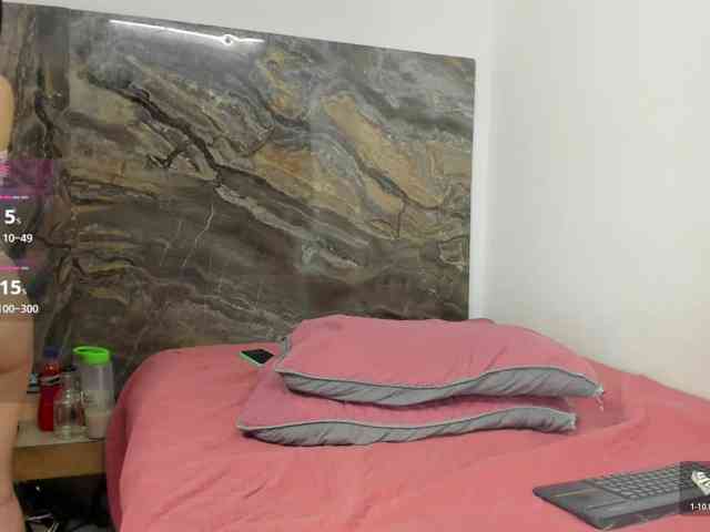 Wendy-Deiby webcam