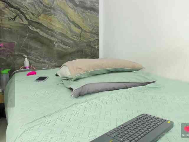 Wendy-Deiby webcam