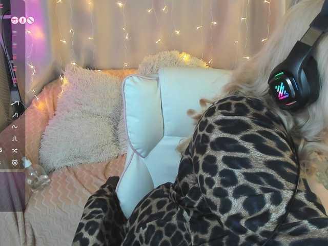 KaterinaDell live webcam show