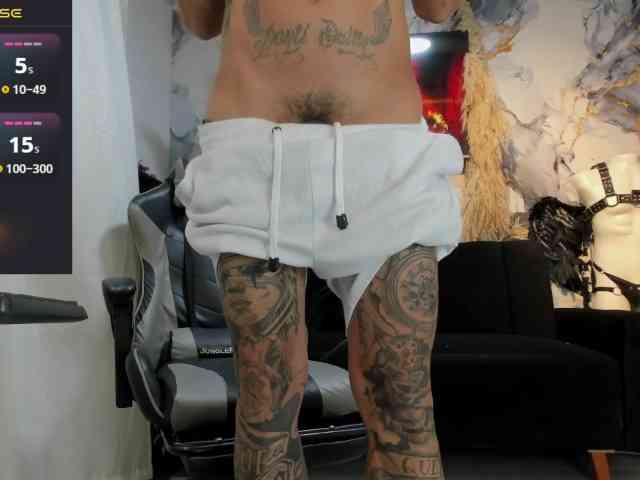 andy-dwels777