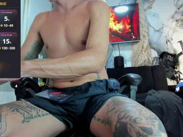 andy-dwels777