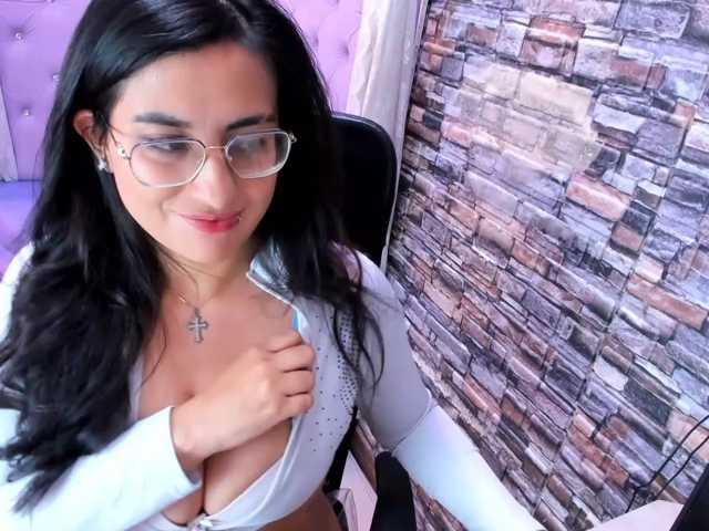 SophiHardd live cam preview