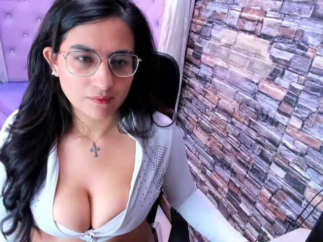 SophiHardd live cam preview