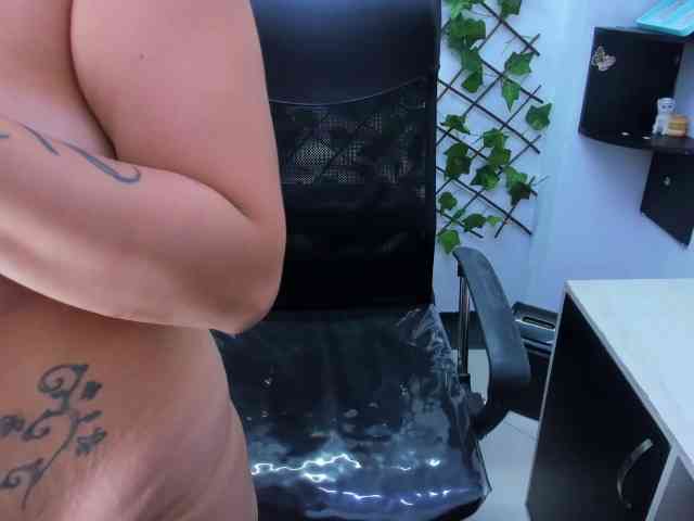 SophiHardd webcam